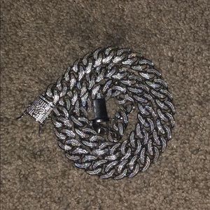 Iced out white gold/silver chain
